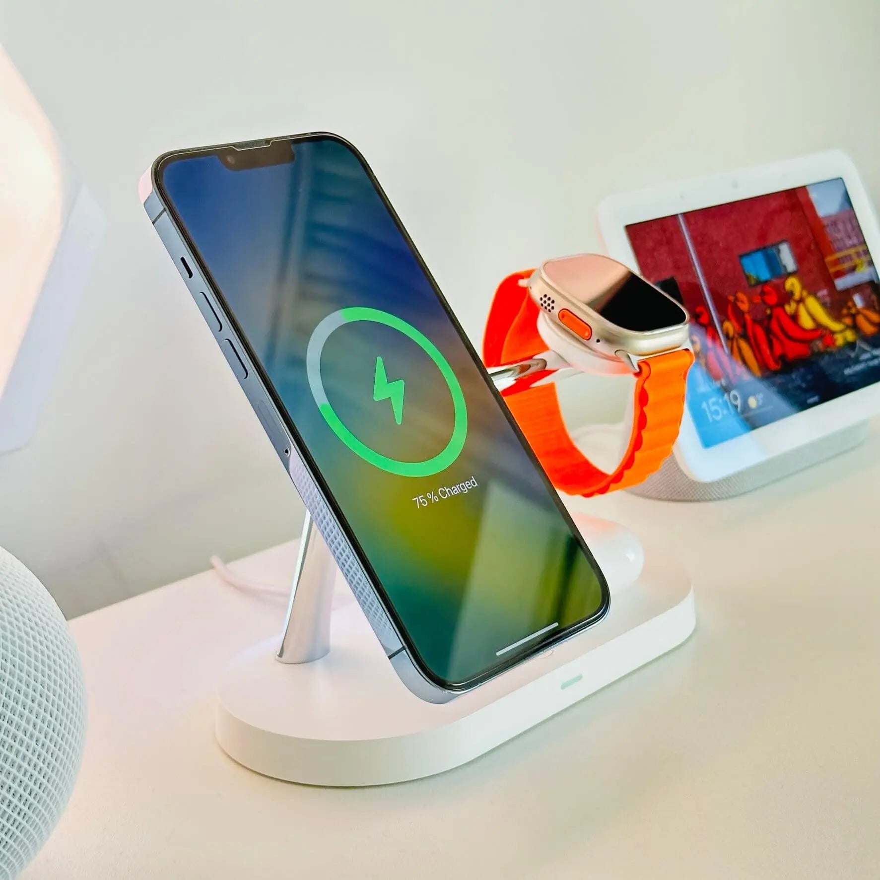 Wireless Charging Station with Magnetic Stand