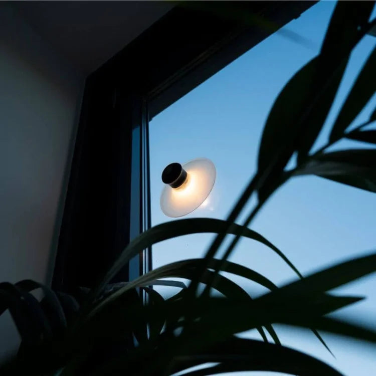 SnapLight LED-Lampe | Wiederaufladbar & Verstellbar für Zuhause/Reisen