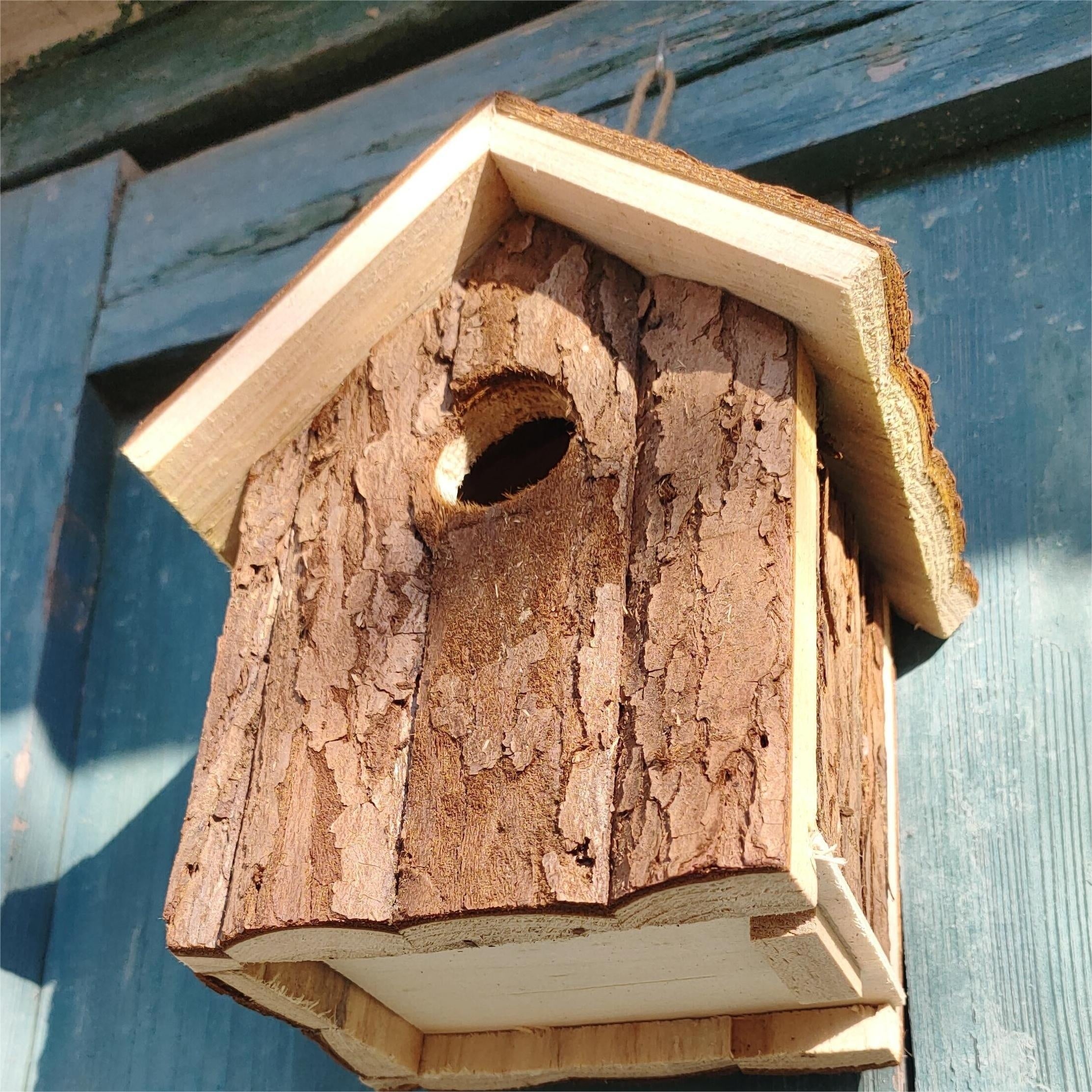 Wooden Hanging Outdoor Bird House Nest