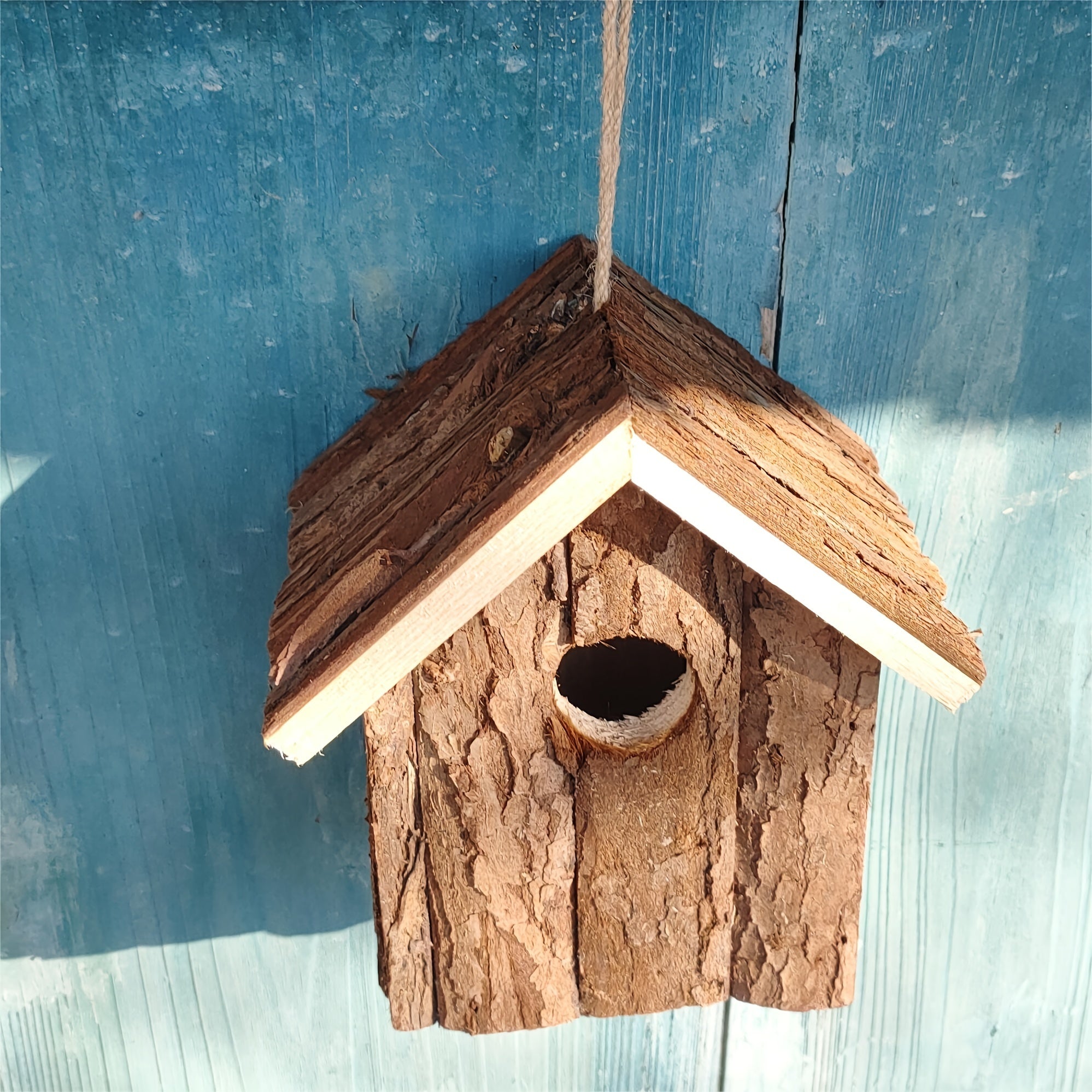Wooden Hanging Outdoor Bird House Nest