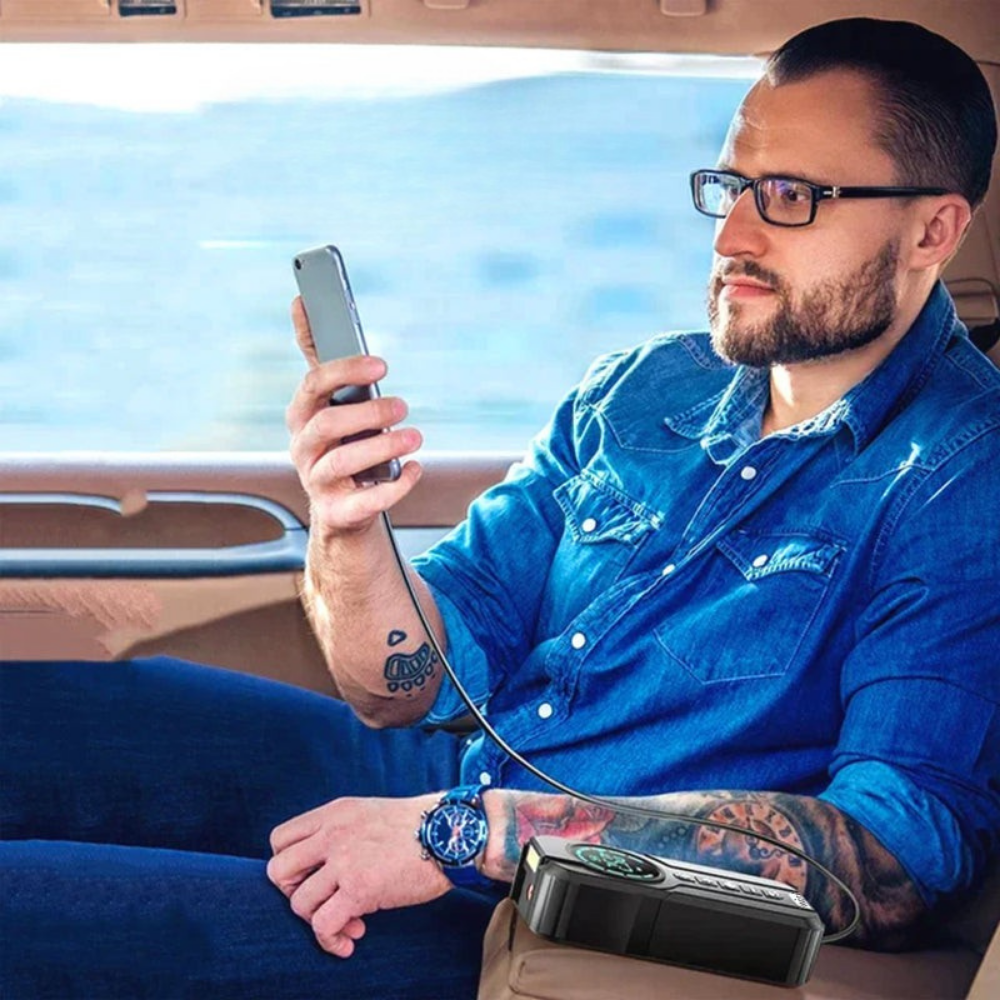 Kompaktní automobilová vzduchová pumpa startér s LED světlem