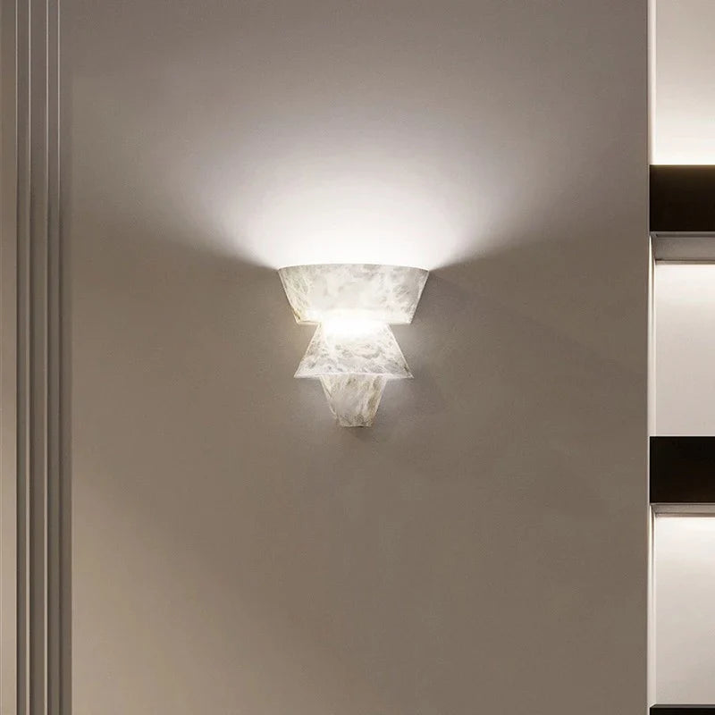 LuxeStone - Elegant Marble Wall Lamp Crafted from Natural Stone for a Modern Aesthetic