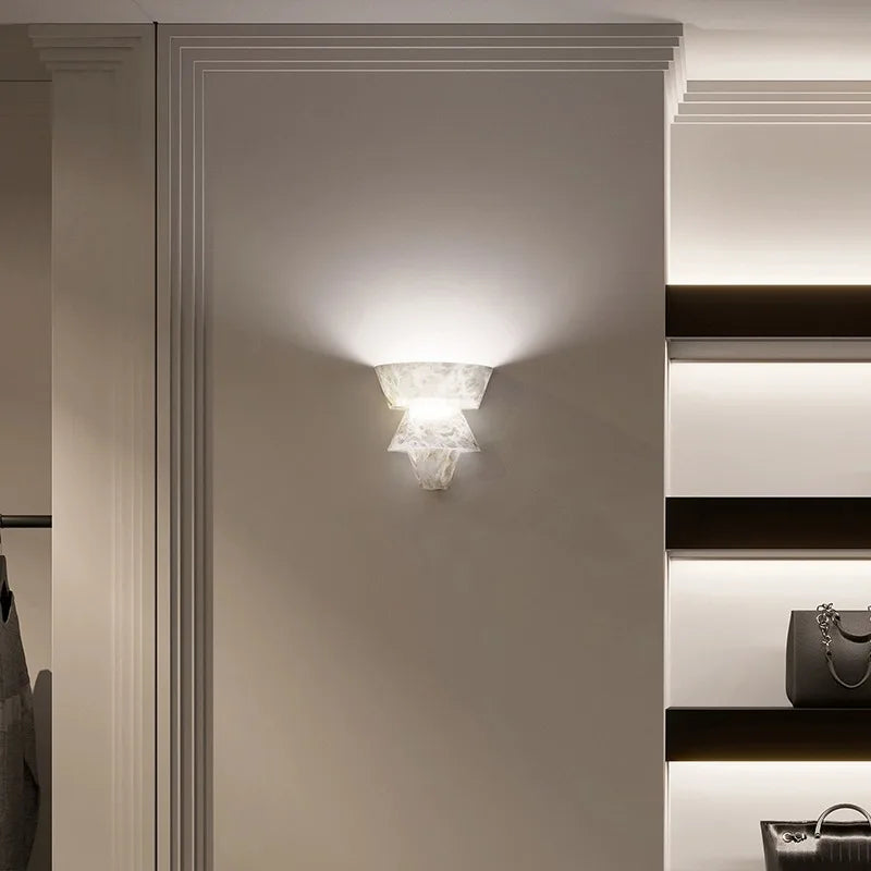LuxeStone - Elegant Marble Wall Lamp Crafted from Natural Stone for a Modern Aesthetic