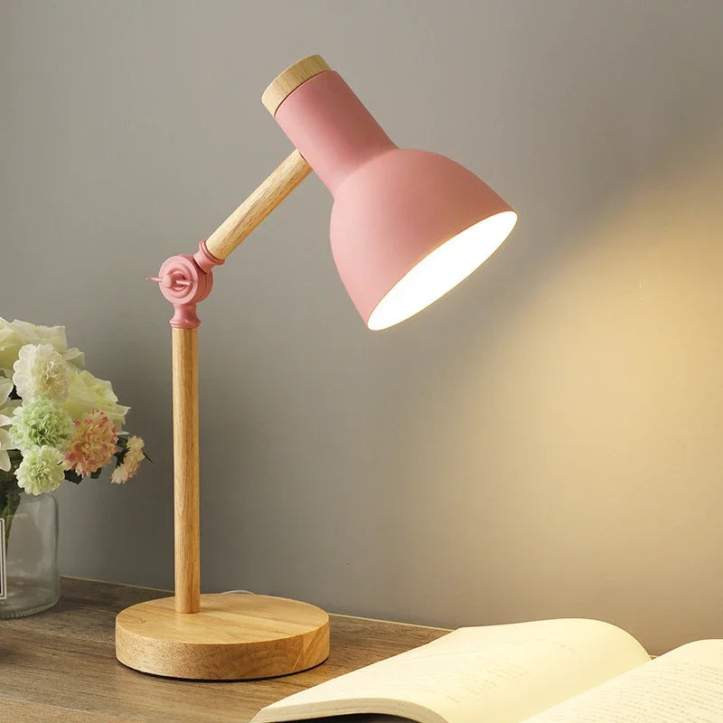 Wooden Adjustable Table Lamp | Nordic Lighting