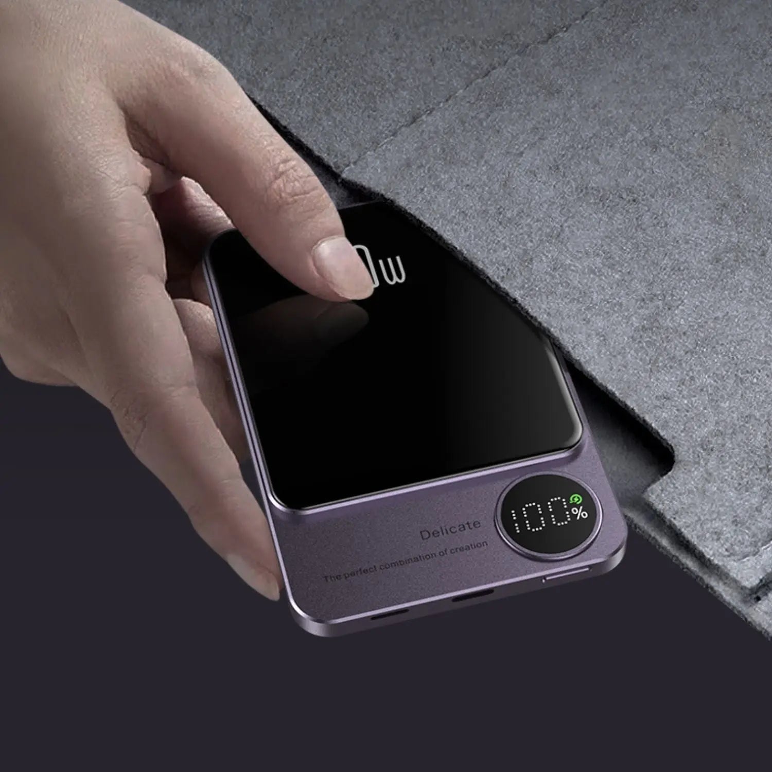 magnetic-ultraslim-power-bank--4-q52r44