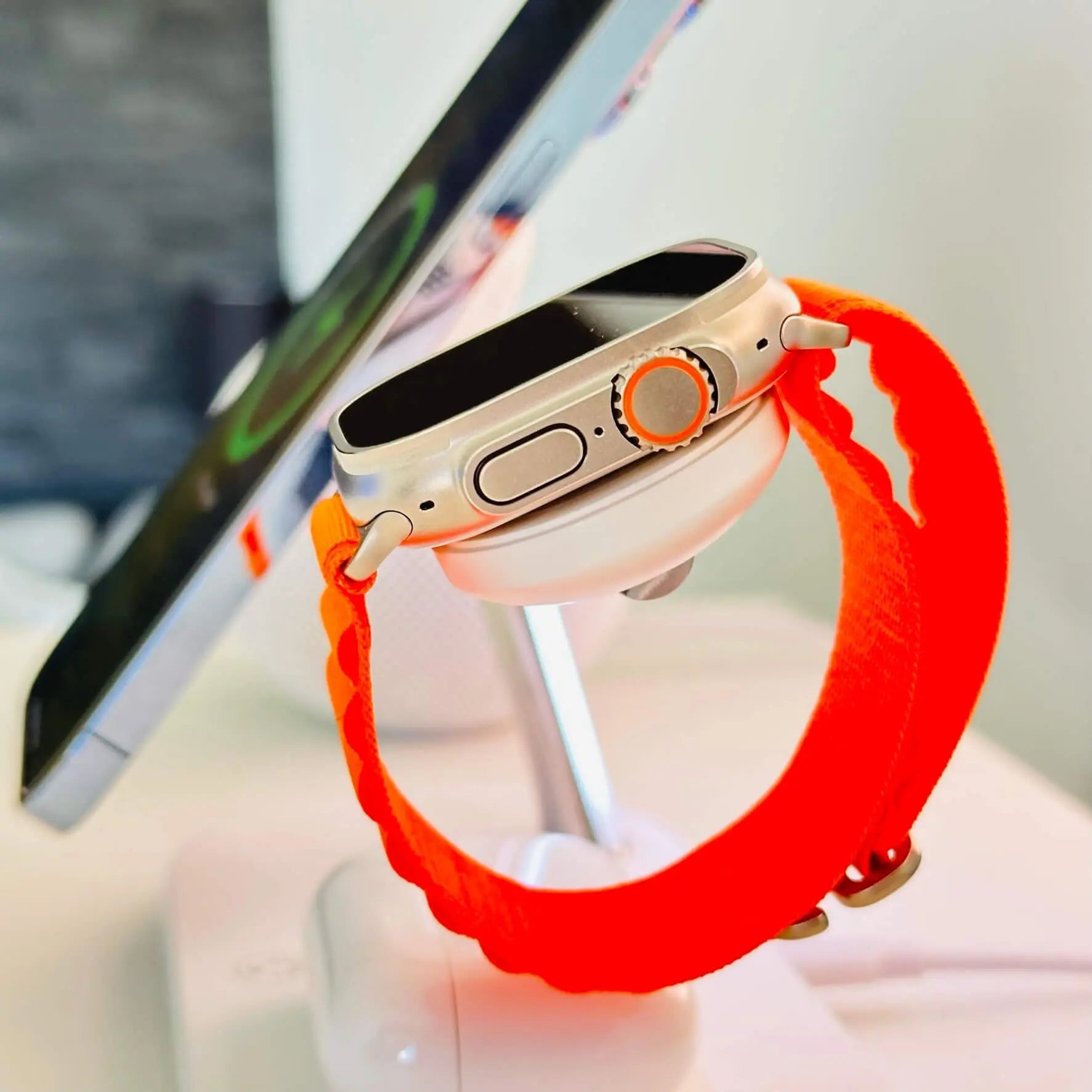 Wireless Charging Station with Magnetic Stand