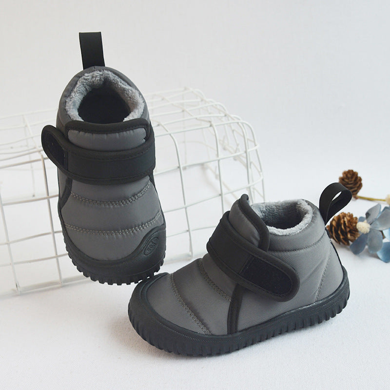 Kinder-Winterstiefel mit rutschfesten Sohlen