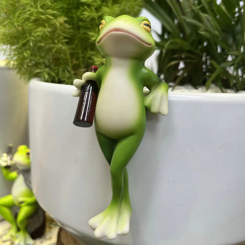 Garden Decor Frog Planter Pot Hanger Resin Statue