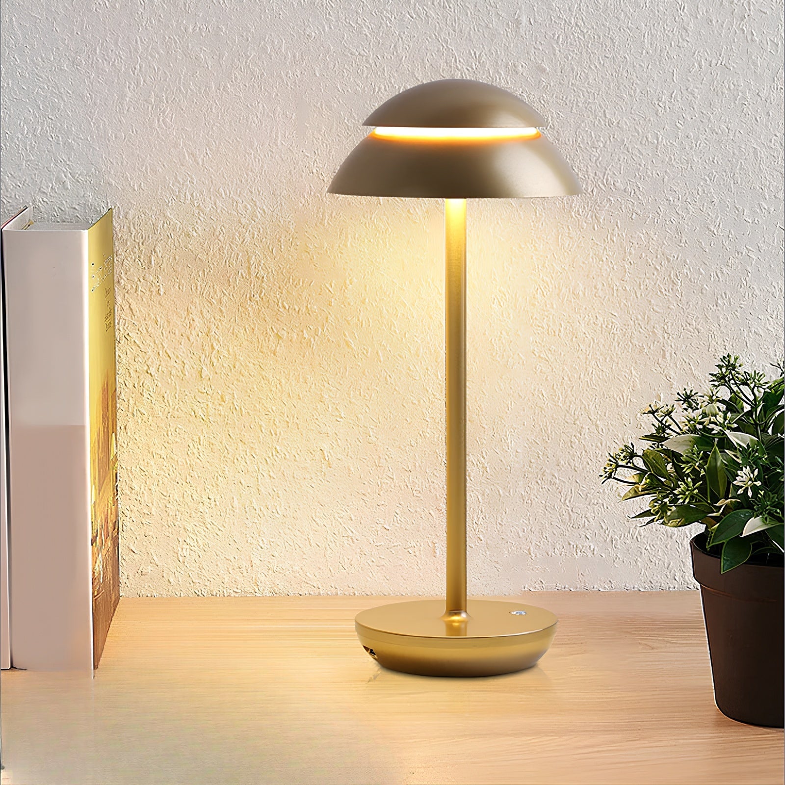 Moderne Metall-Tischlampe