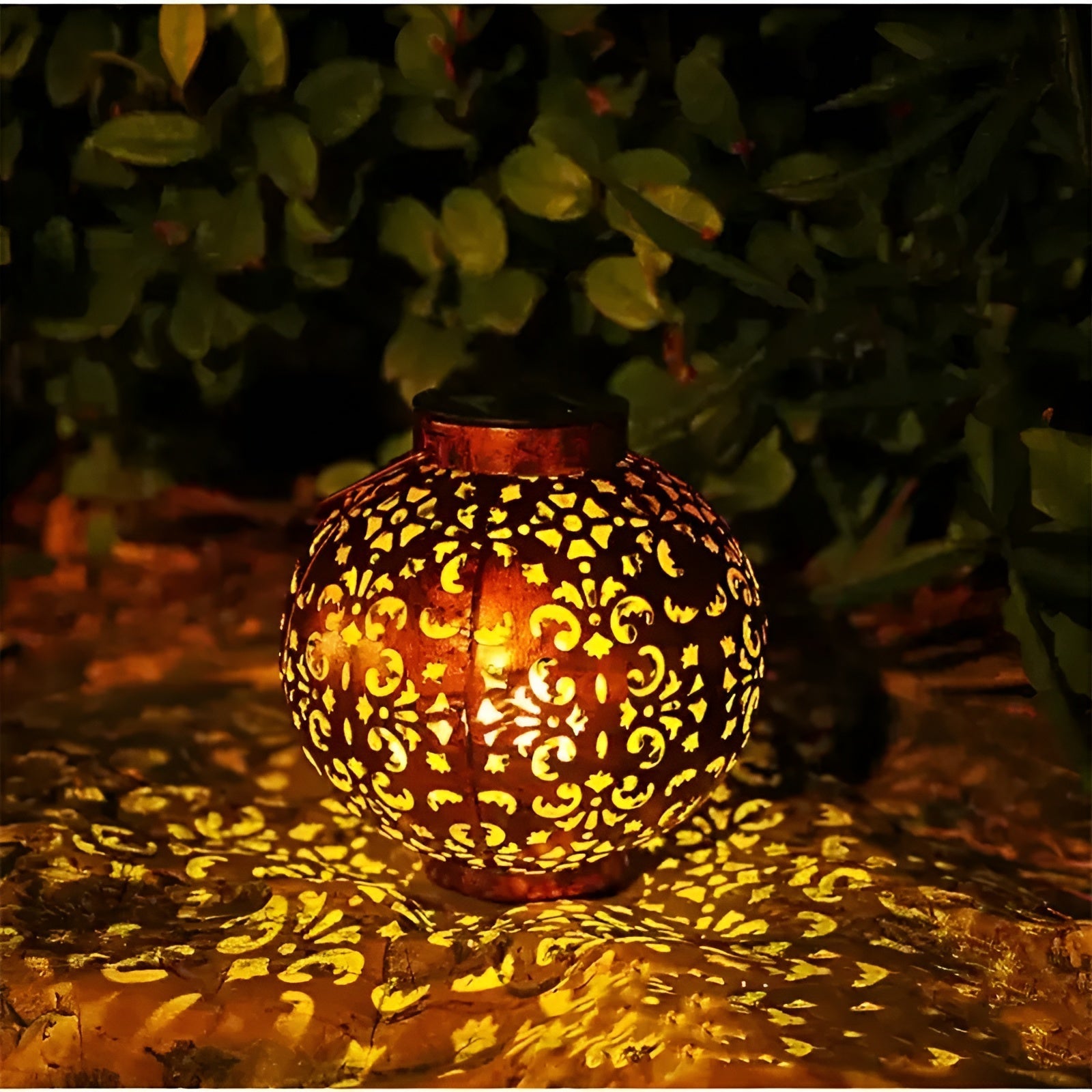 SolarFlare | Vintage Solar Garden Light | Waterproof Outdoor Lighting