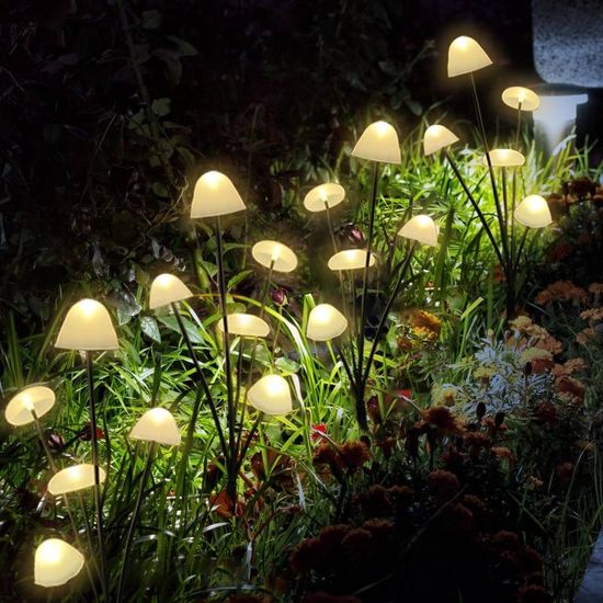 Ensemble extérieur de champignons solaires pour jardin