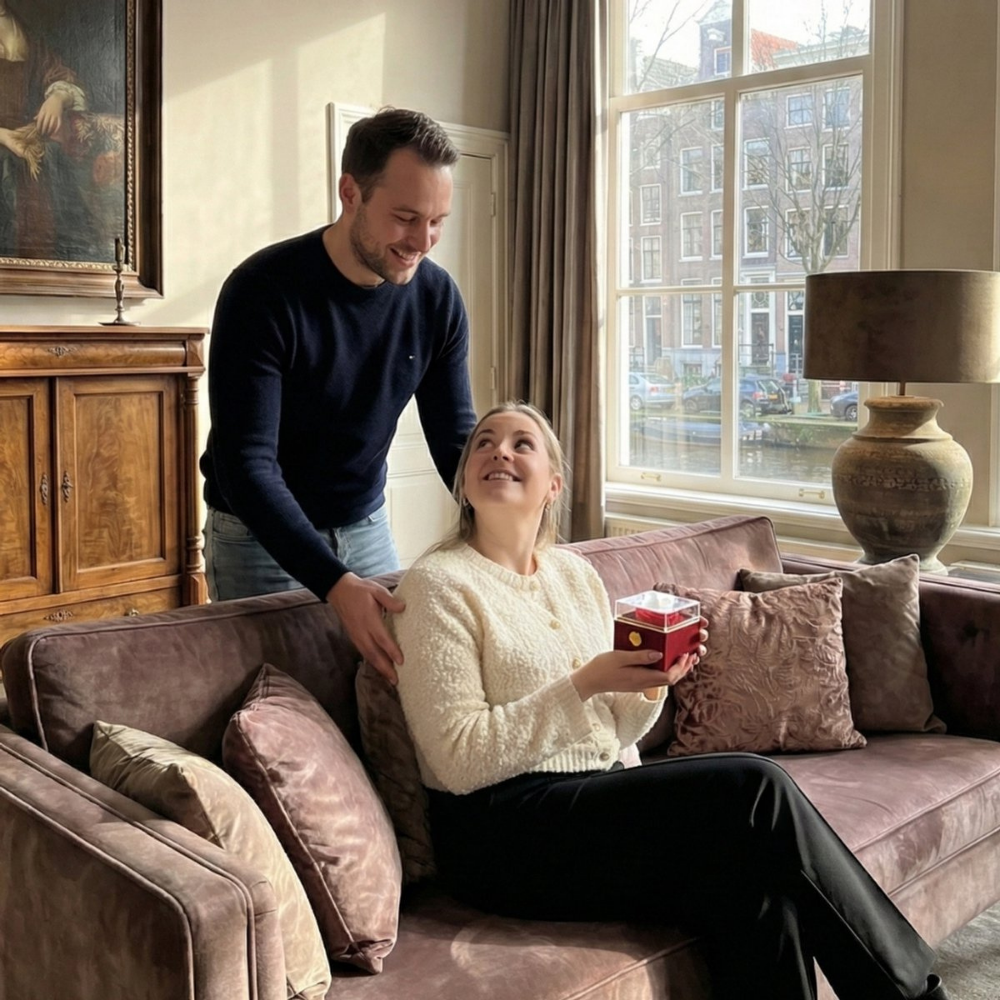 Jewelry Gift Box Rotating Rose Necklace Display