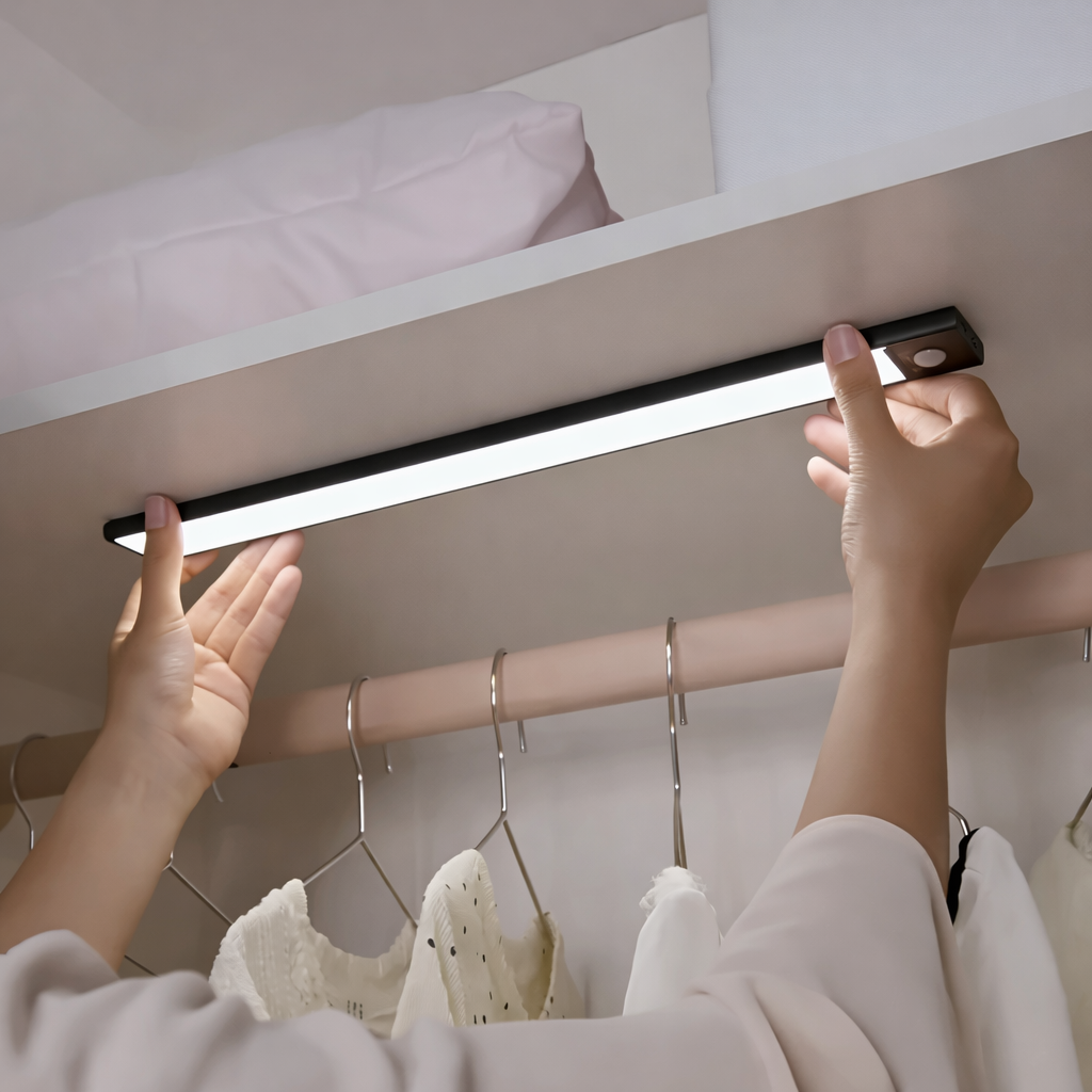 LED Light Motion Sensor Rechargeable Cabinet Lighting Fixture