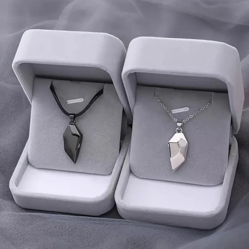 Necklace Magnetic Heart Couple Pendant Gift Set
