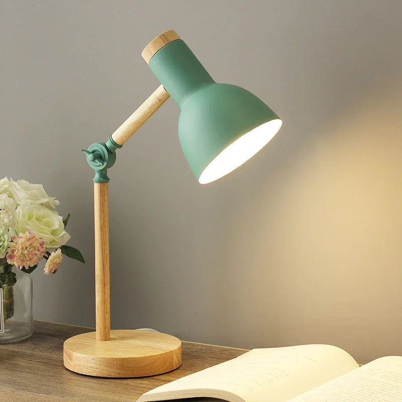 Wooden Adjustable Table Lamp | Nordic Lighting