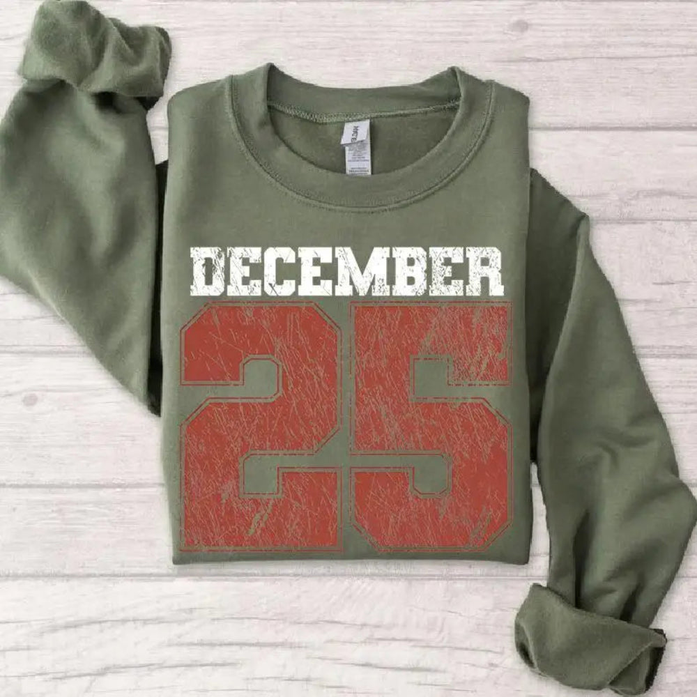 Women's Oversized Vintage Christmas Sweater - Long Sleeve Crewneck