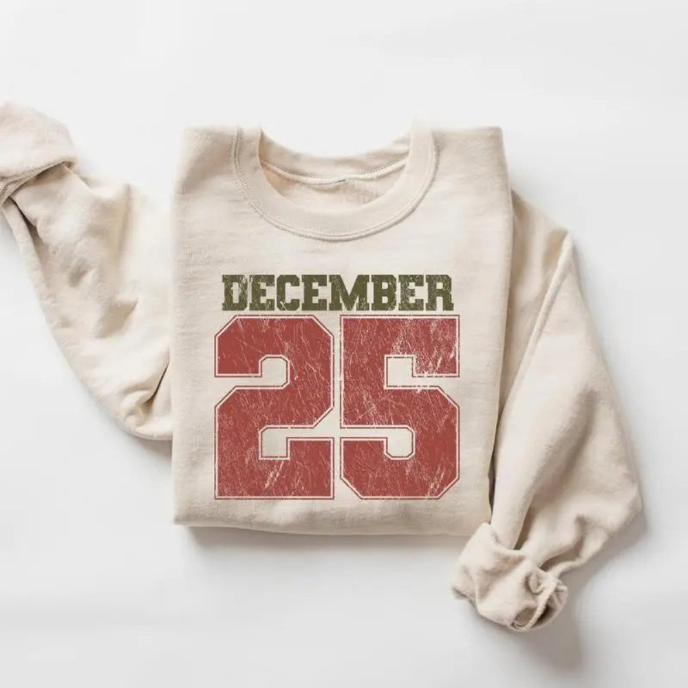 Women's Oversized Vintage Christmas Sweater - Long Sleeve Crewneck