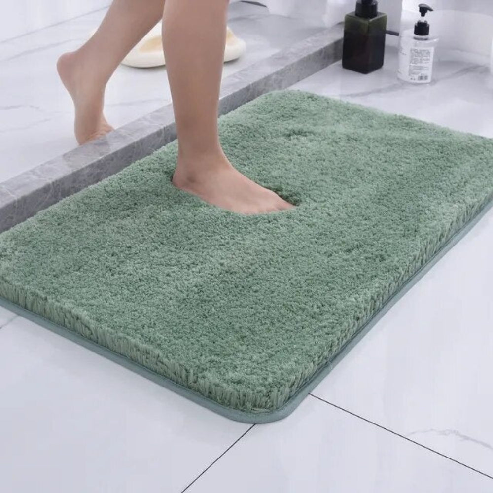 Plush Grey Microfiber Bathroom Floor Mat